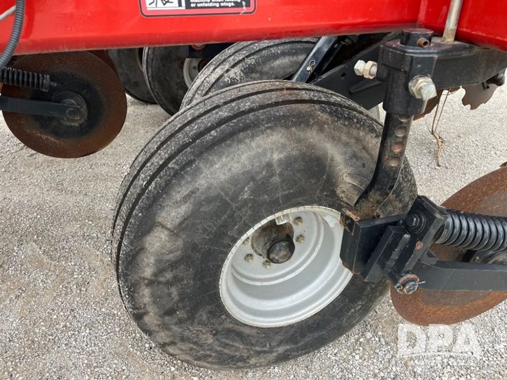 2016-caseih-940-nh3-tool-bar-(jn2532,-unit-561)-image-26