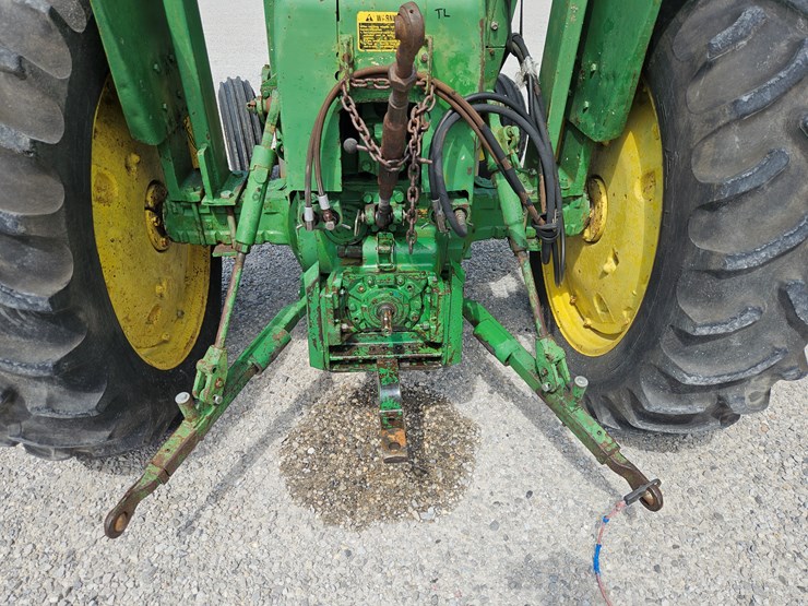 1969-john-deere-3020-image-13