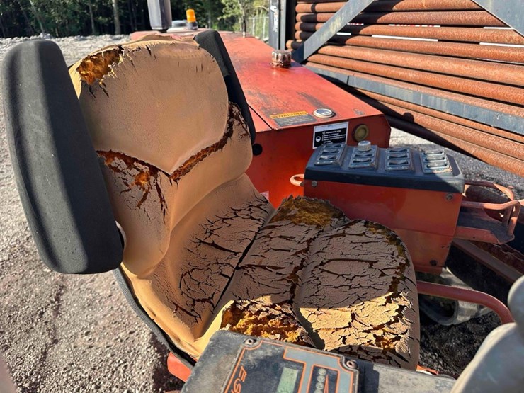 2001-ditch-witch-jt1720-image-26