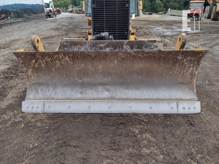 2004-deere-650h-xlt-image-16