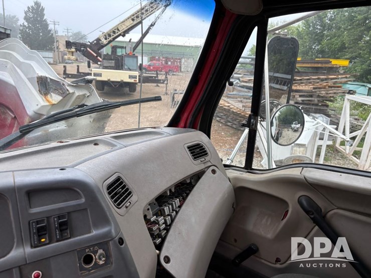 2001-sterling-truck-(dr11851-unit-9459)-image-71