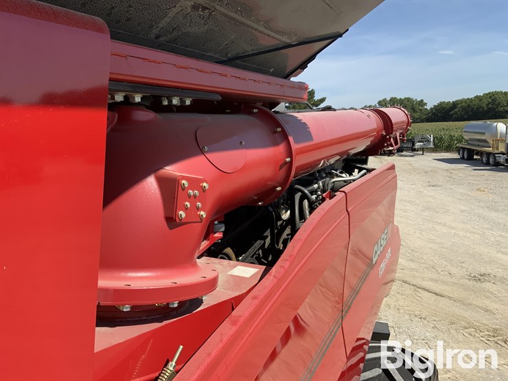 2021-case-ih-8250-image-10