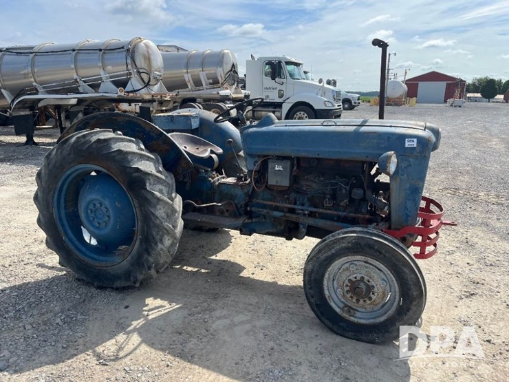 ford-600-image-2