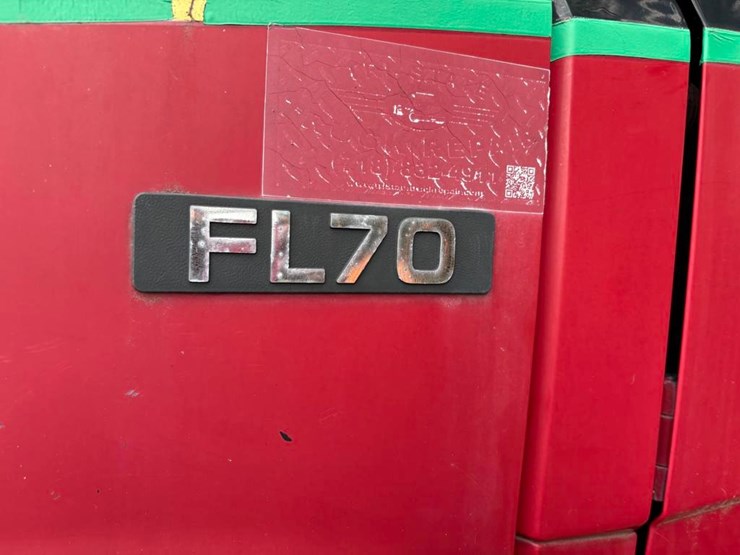 freightliner-fl70-image-18