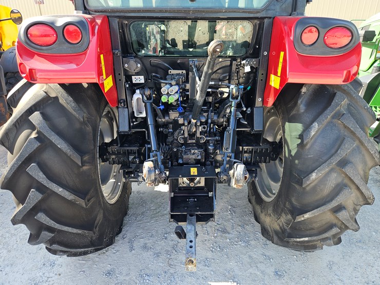 case-ih-farmall-115a-image-17