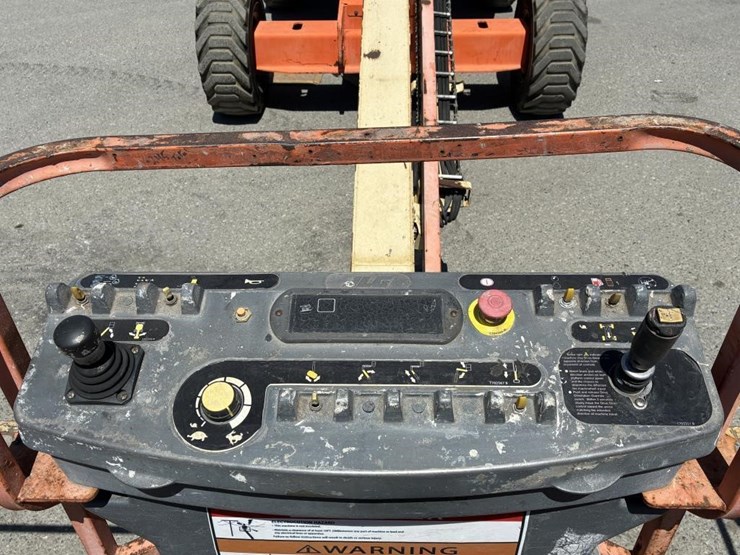 2007-jlg-400s-image-6