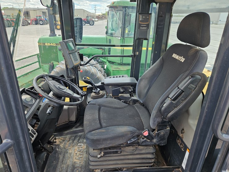 2018-komatsu-wa320-image-19