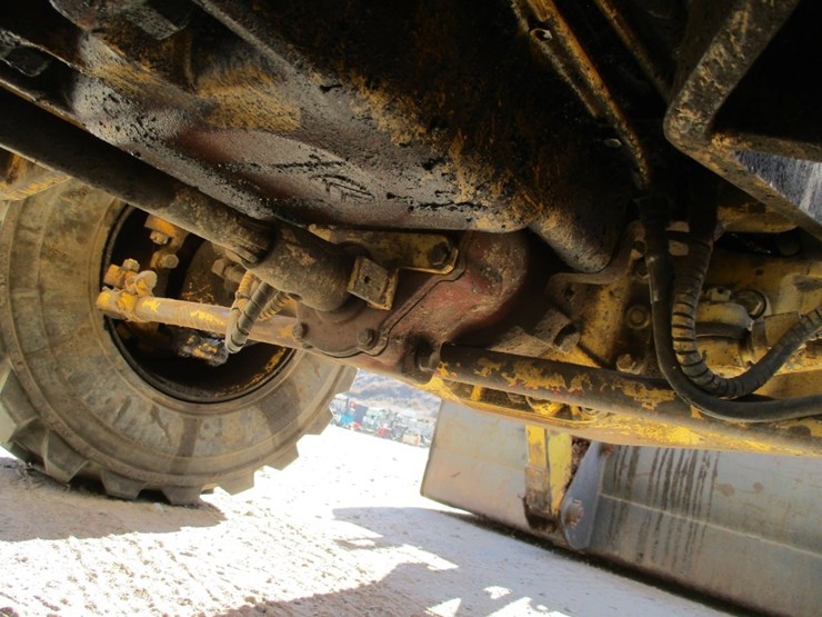 new-holland-545d-image-18