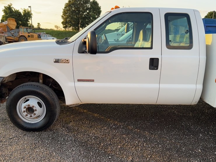 2003-ford-f350-image-15