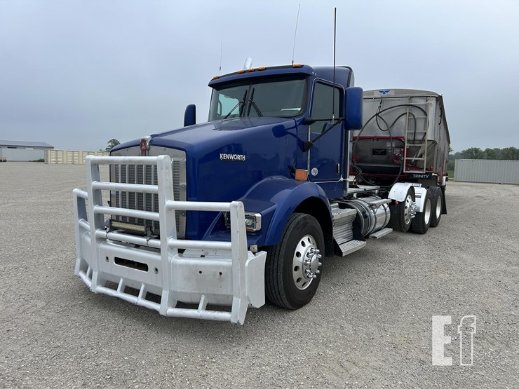 2019-kenworth-t800-image-1