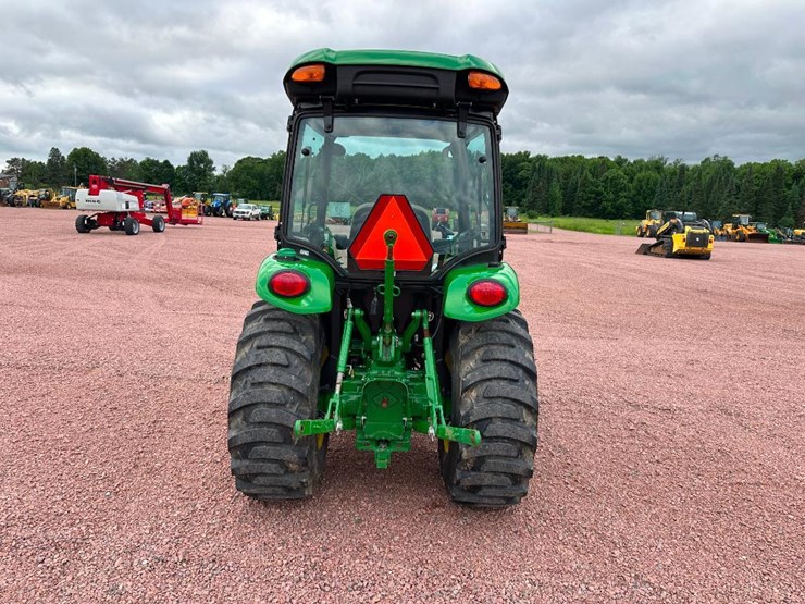 2022-john-deere-3033r-image-5