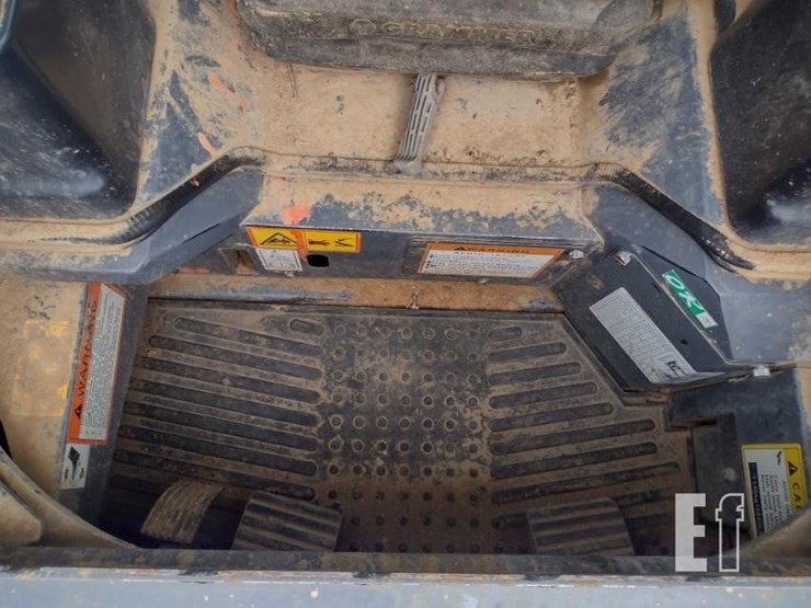 takeuchi-tl10v2-image-12