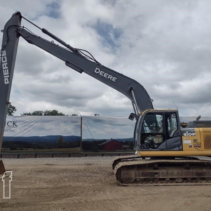 DEERE 210G LC
