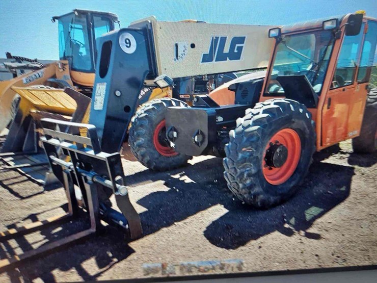 2013-jlg-telehandler-image-1