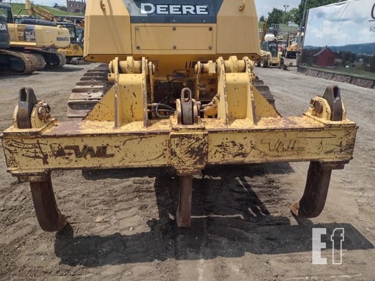 2011-deere-850k-image-42