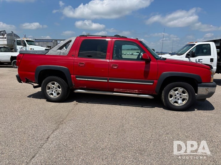 2005-chevy-avalanche-(dr11862)-image-3