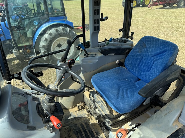 new-holland-boomer-47-image-8