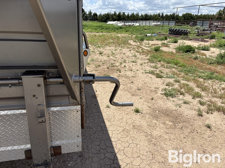 2022-open-range-40’-gooseneck-trailer-image-13
