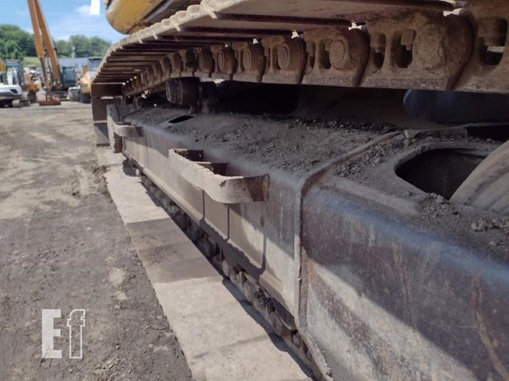 1992-deere-490e-image-36