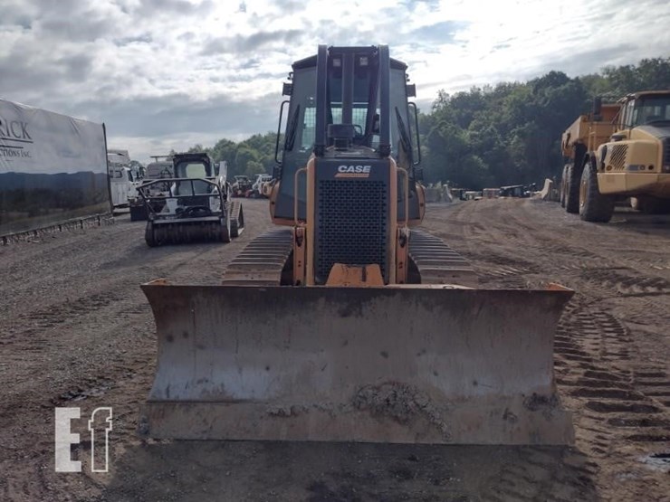 2012-case-850l-xlt-image-2