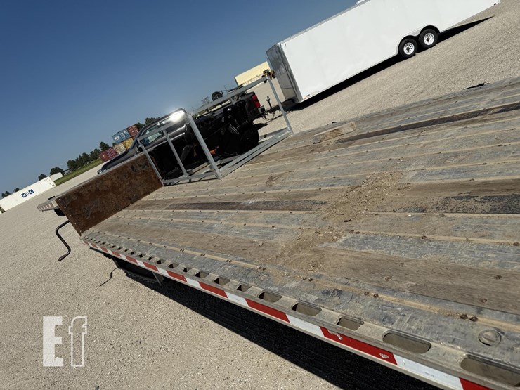 2014-fontaine-step-deck-image-13