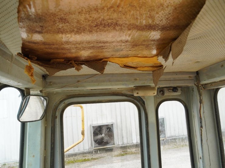 deere-444g-image-35