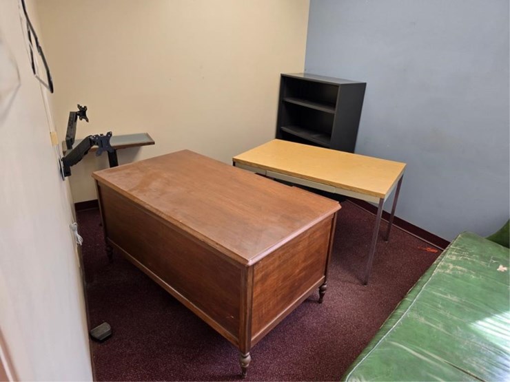 #2524-•-office-items-to-be-sold-onsite-only-image-21