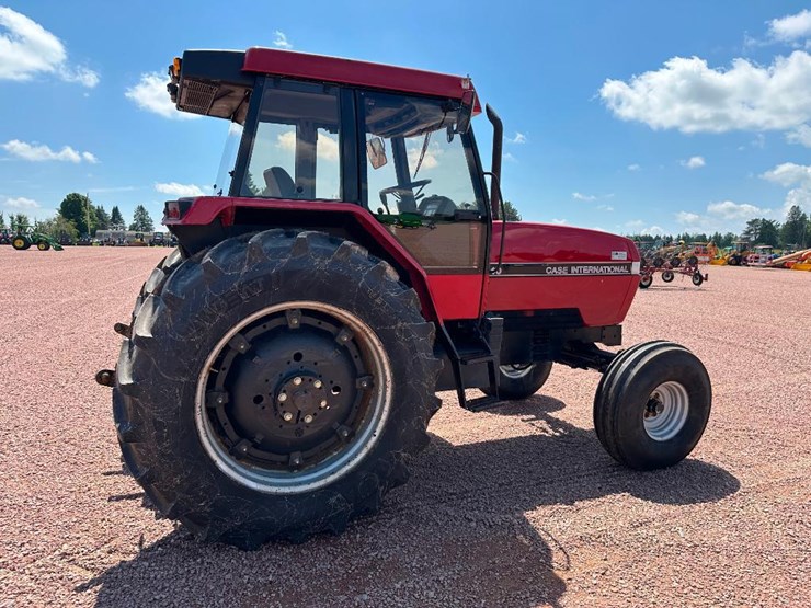 1990-case-ih-5140-image-4