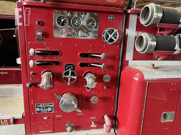 1959-mack-c954-31-image-44