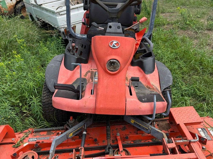 kubota-f2680-image-10