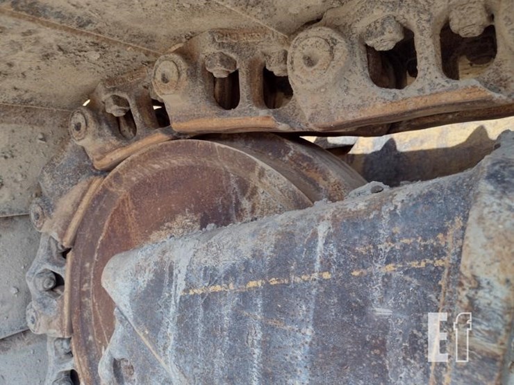 2010-caterpillar-d6n-lgp-image-27