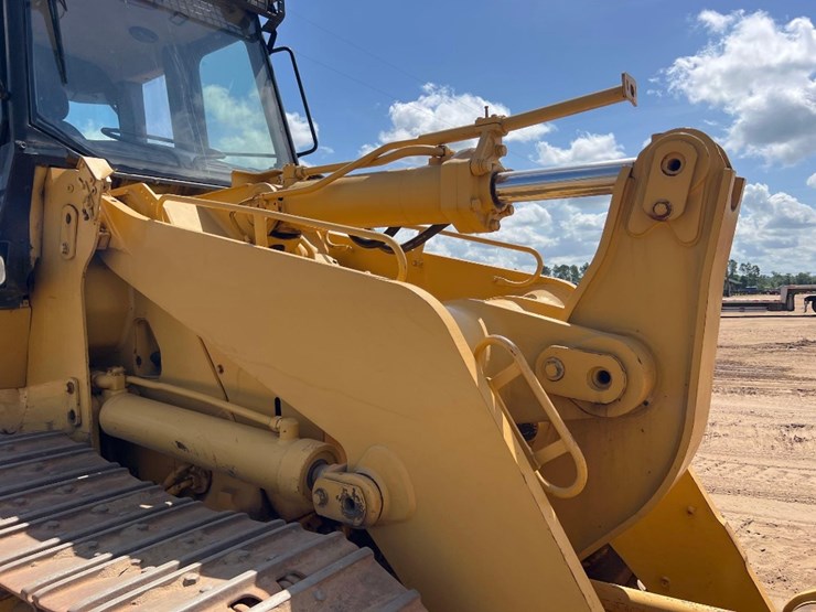 2004-caterpillar-963c-image-29