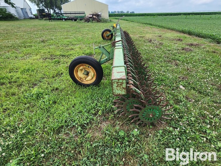 john-deere-400-image-8