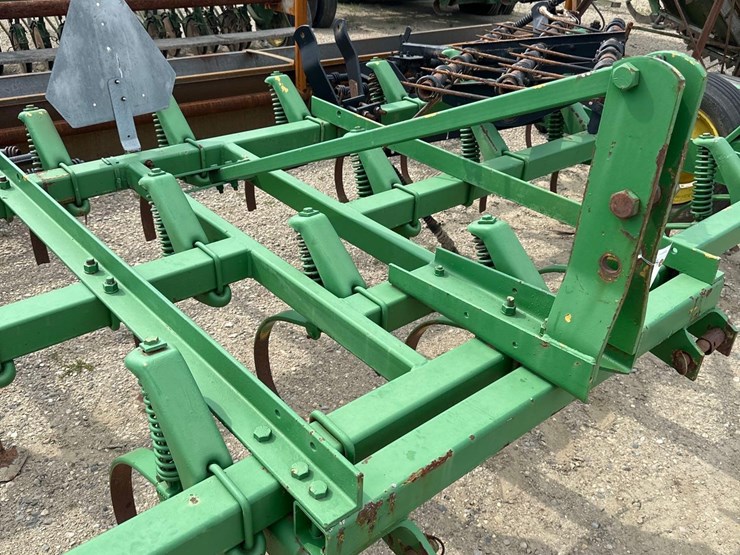 john-deere-15-image-4