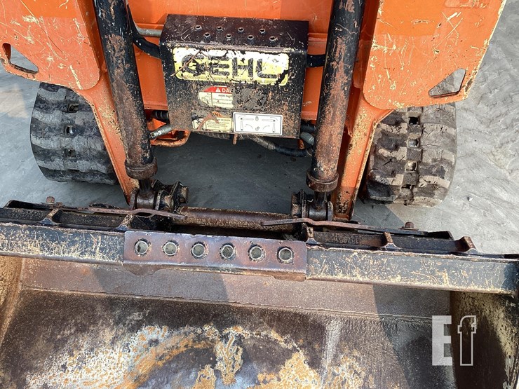 2019-gehl-rt105-image-12