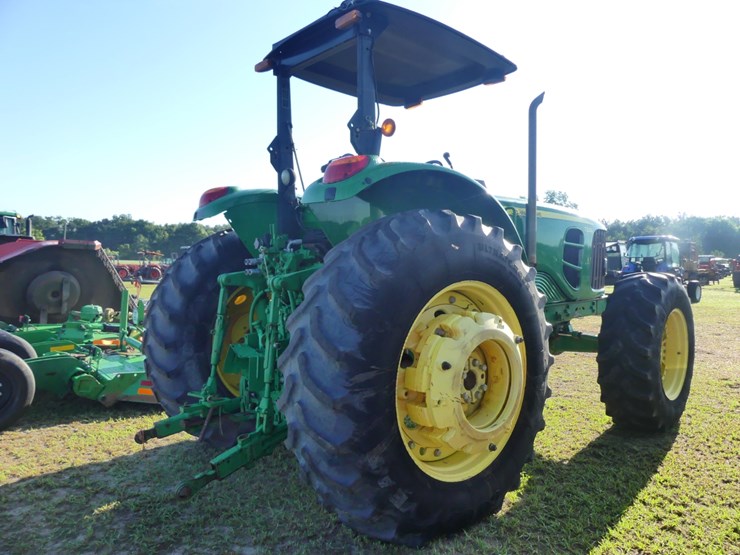 john-deere-7330-image-3
