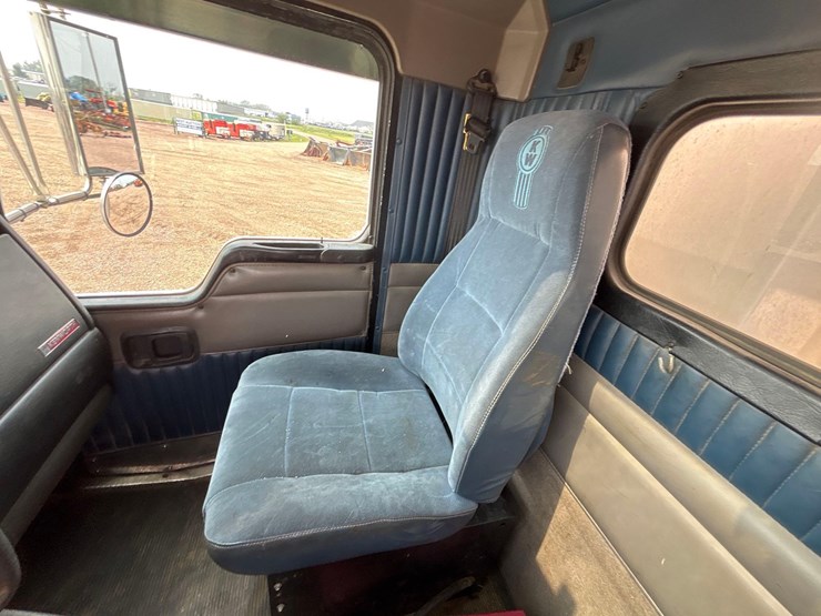 2003-kenworth-t800-image-11