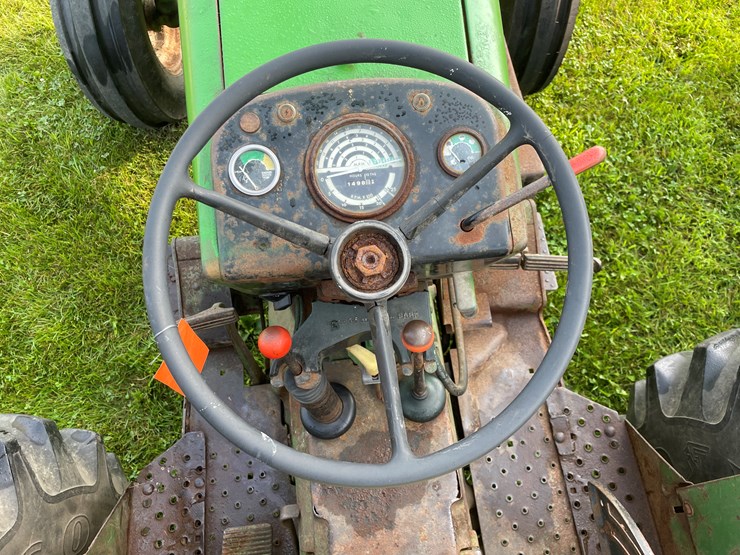john-deere-2440-image-15
