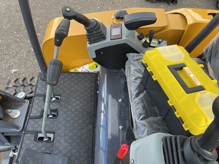 #2019-•-2025-cfg-mx50r-mini-excavator-image-15