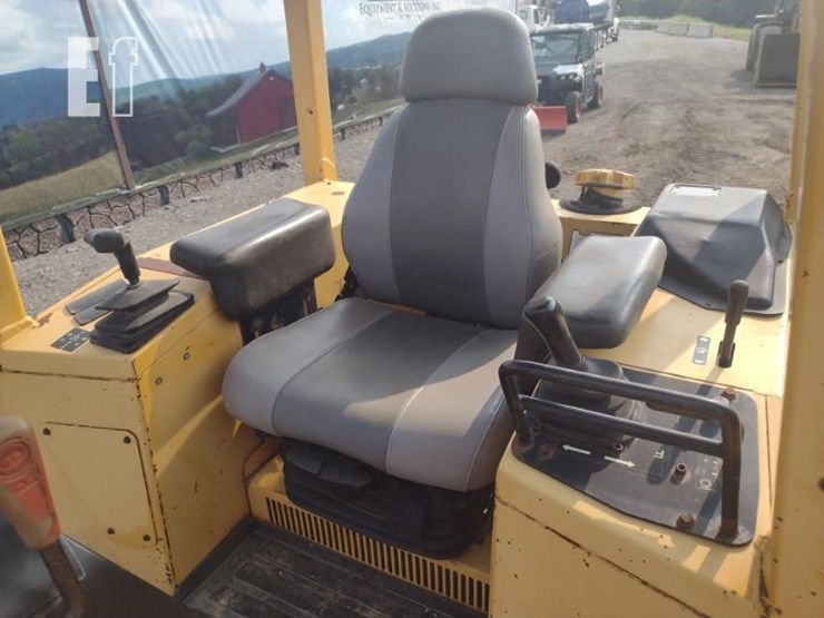 deere-550h-lt-image-11