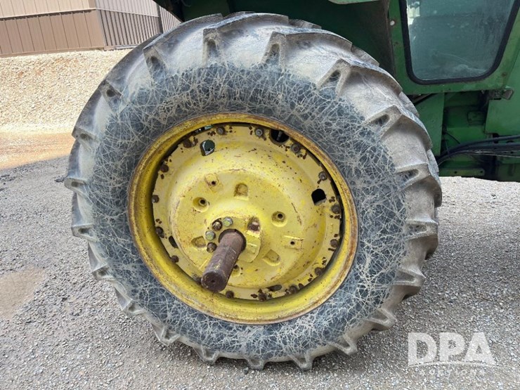 john-deere-4620-image-40