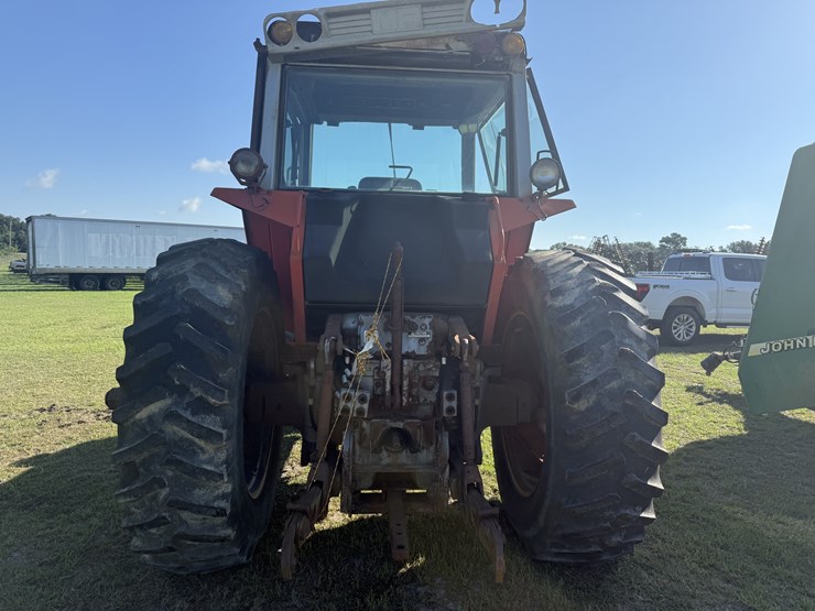 massey-ferguson-2705-image-5