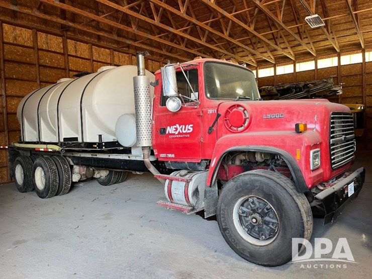 1995-ford-l9000-image-10