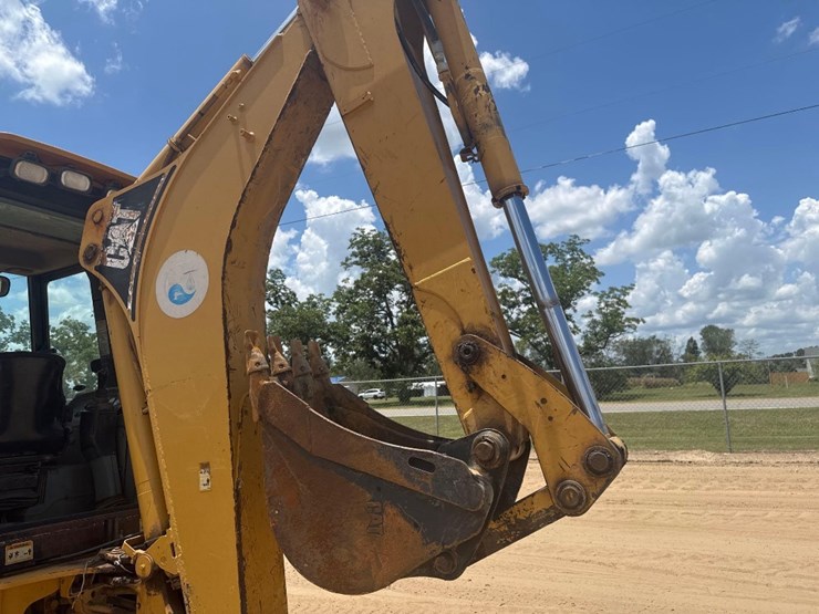 2003-caterpillar-420d-image-16