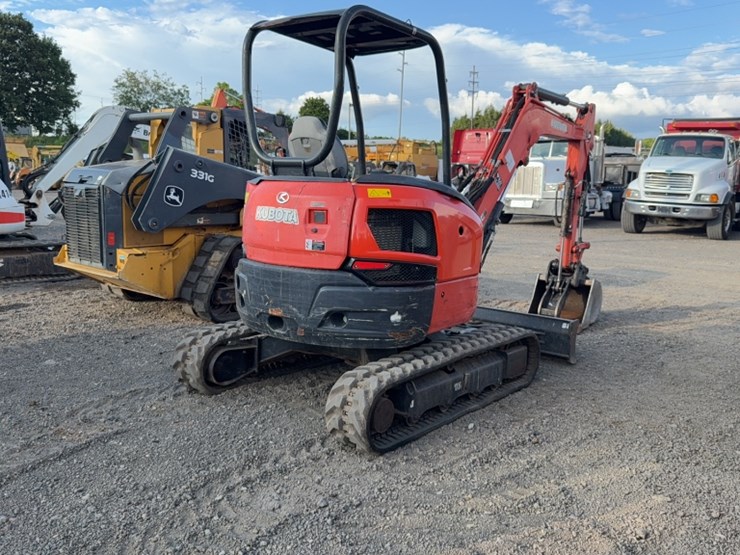 kubota-u35-4-image-8