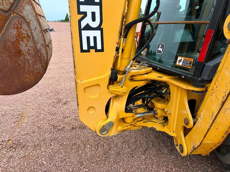2006-deere-310sg-image-23