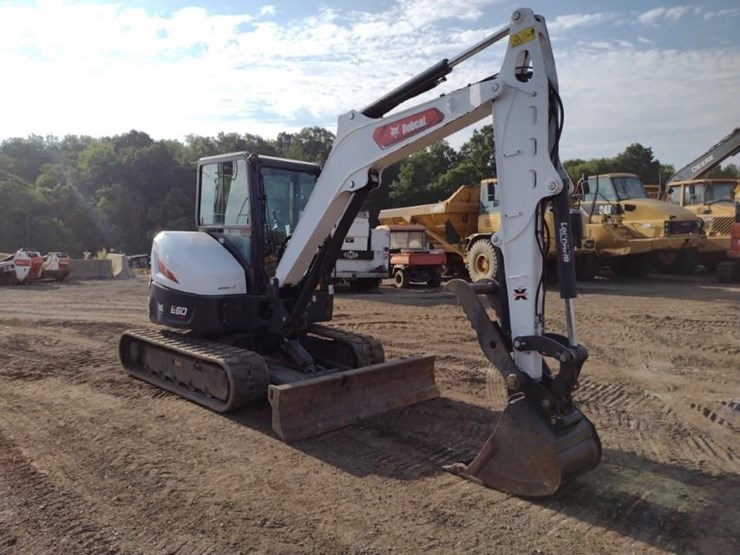 2021-bobcat-e60-image-48