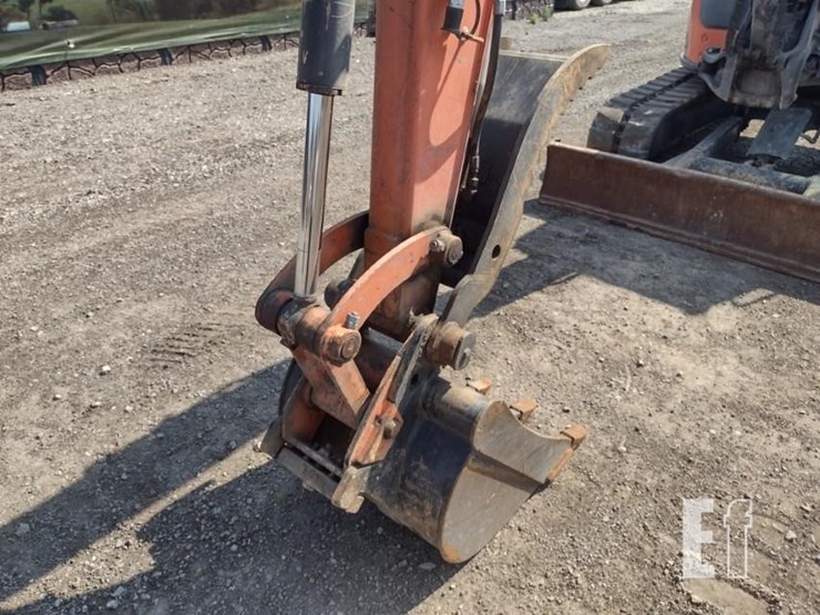 2013-hitachi-zx50u-5n-image-18