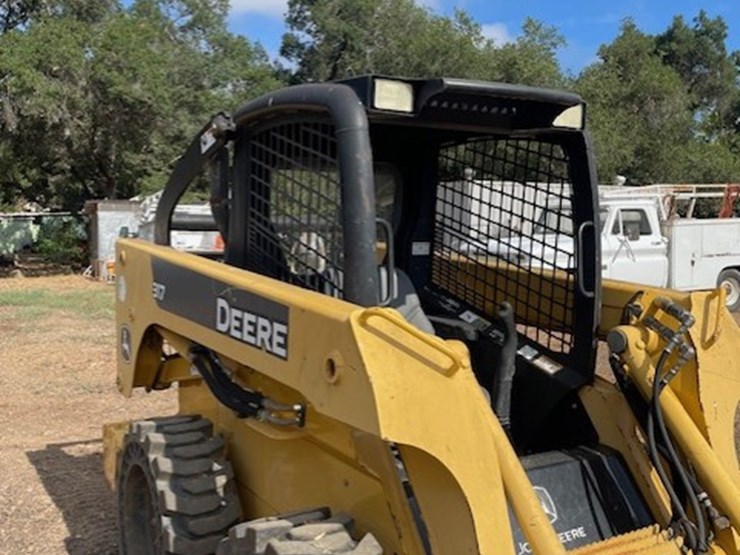 2005-john-deere-317-image-36