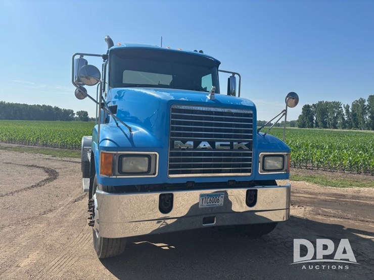2006-mack-chn613-image-23